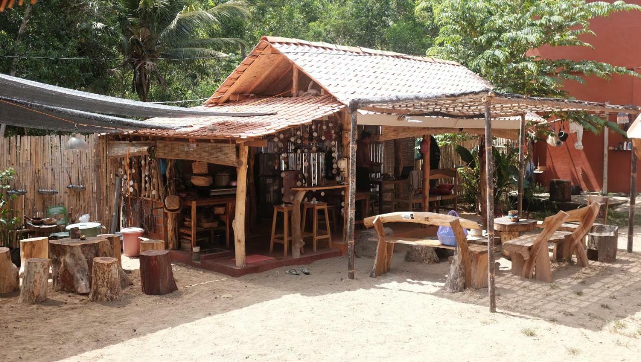Villa Hembers Surf Camp Pacitan Esterno foto